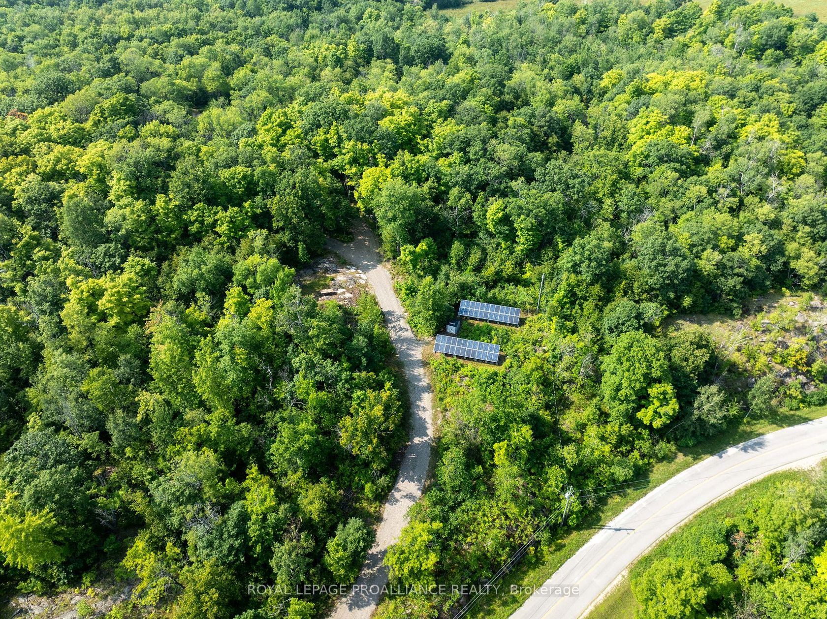 572 Oak Bluffs Rd 