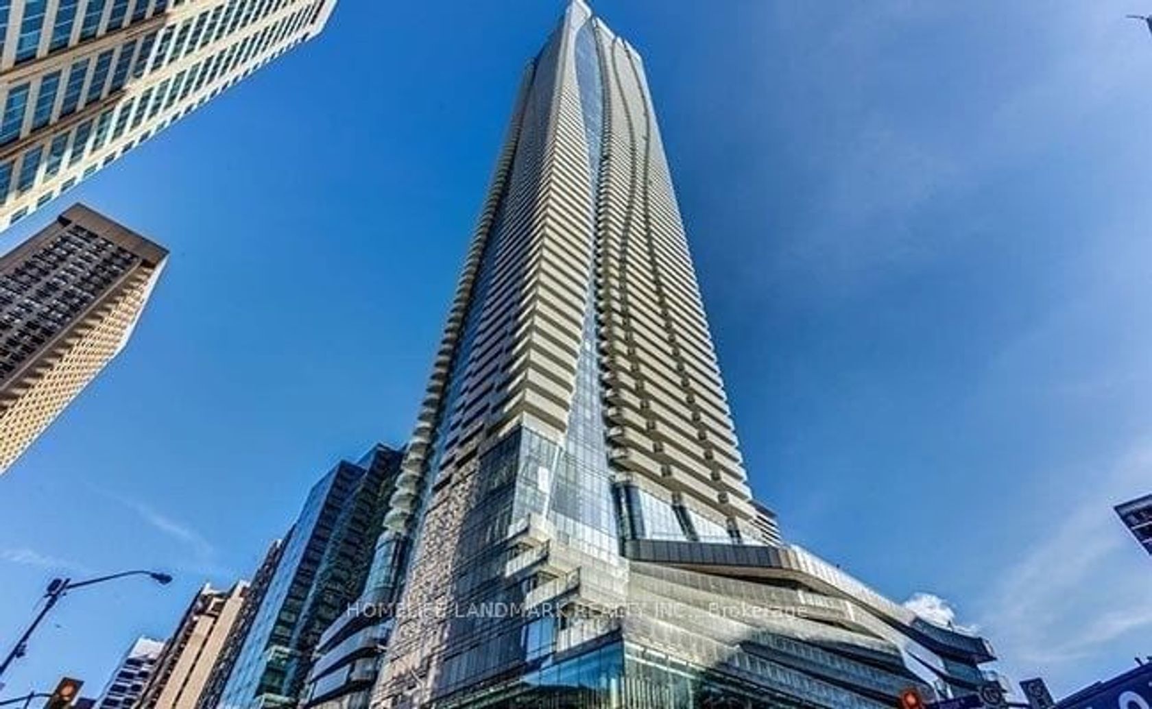 #1008 - 1 E Bloor St, Church-Yonge Corridor, Toronto photo 5
