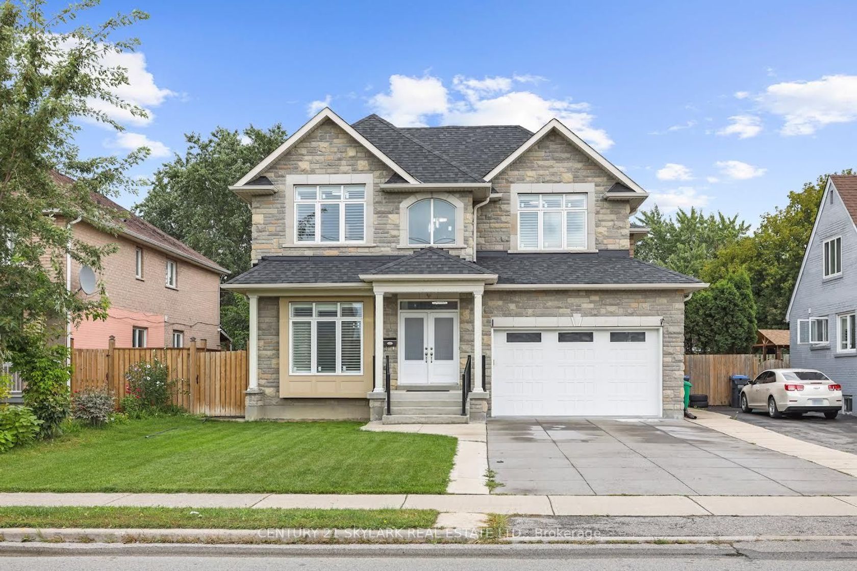 3270 Etude Drive, Malton, Mississauga 