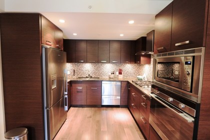 9-6-640x427 at 101 - 210 W 13th, Lower Lonsdale, North Vancouver