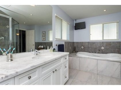 pic-7-640x480 at 10480 Hollybank Drive, Steveston North, Richmond