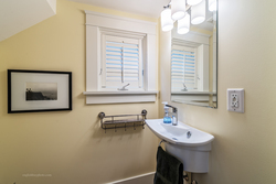 010 at 2562 York Avenue, Kitsilano, Vancouver West