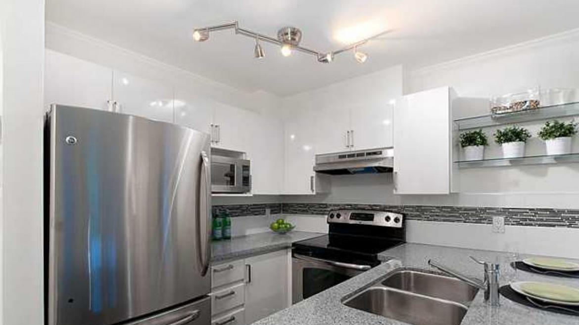 302 - 3638 Broadway, Kitsilano, Vancouver West 