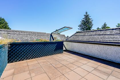 i-7 at 3396 1st Avenue, Kitsilano, Vancouver West