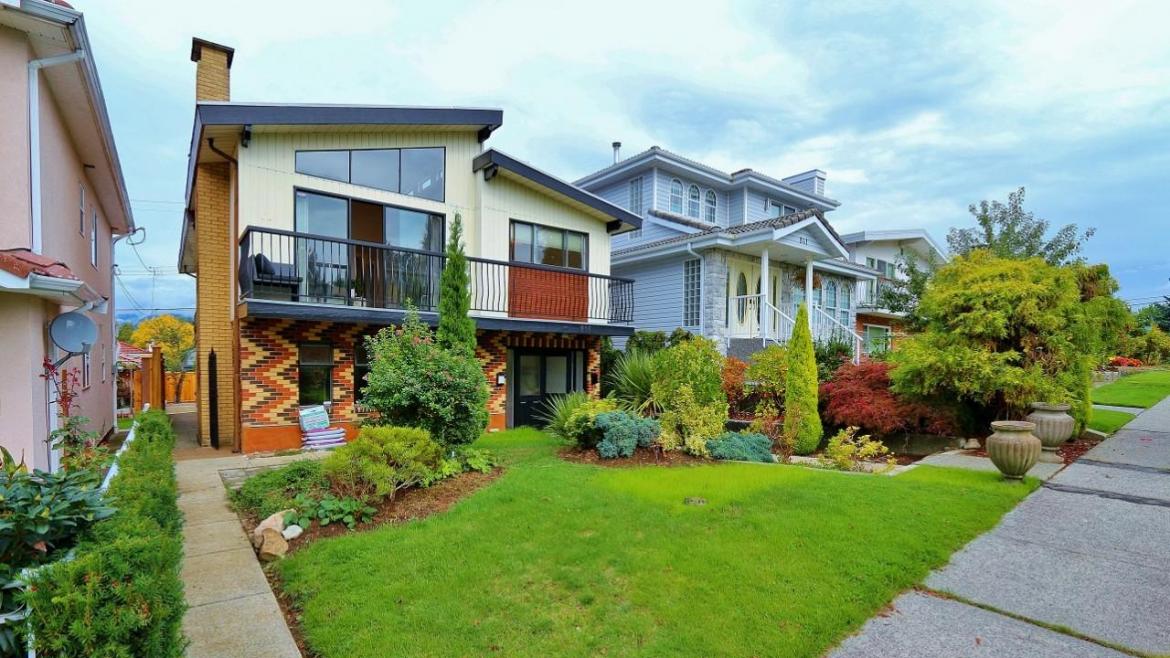 835 e 32nd Avenue, Vancouver East 