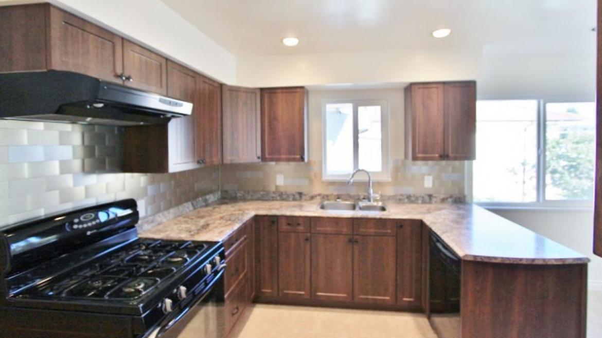 878 E 38th Avenue, Vancouver East 