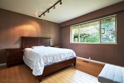 262175592-9 at 3062 Spencer Drive, Altamont, West Vancouver
