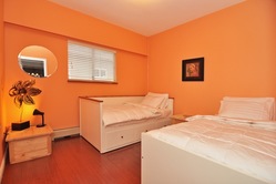 10 at 2233 E 5th Avenue, Renfrew VE, Vancouver East