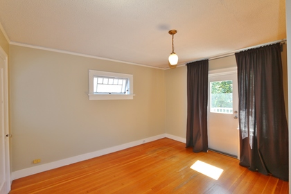 Room at 1814 10th Avenue, Kitsilano, Vancouver West