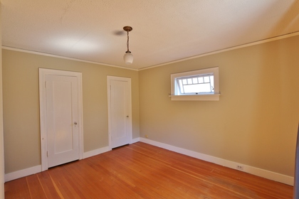 Room at 1814 10th Avenue, Kitsilano, Vancouver West