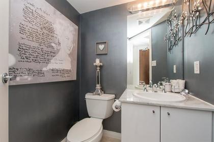 Bath at TH4 - 168 E Esplanade, Lower Lonsdale, North Vancouver