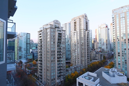 City view at 1604 - 1010 Richards Street, Yaletown, Vancouver West