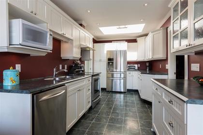 262225005-6 at 449 West Windsor Road, Upper Lonsdale, North Vancouver