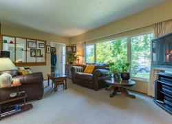 262225005-3 at 449 West Windsor Road, Upper Lonsdale, North Vancouver