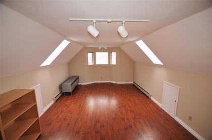 262174554-10 at 6823 Grant Place, Sperling-Duthie, Burnaby North