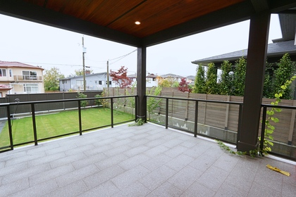 Covered patio at 6634 Charles Street, Sperling-Duthie, Burnaby North
