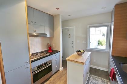 Stainless steel appliances  at 3205 West 11th Avenue, Kitsilano, Vancouver West