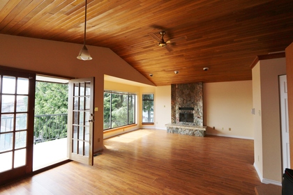 Living room at 128 61 Avenue, Vancouver East