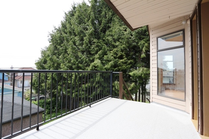 Balcony at 128 61 Avenue, Vancouver East