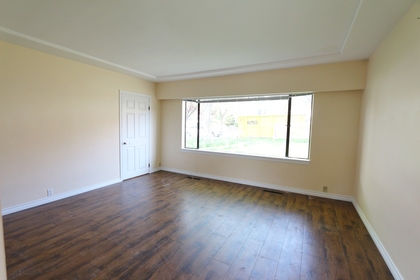 Mini-suite with bedroom at 128 61 Avenue, Vancouver East