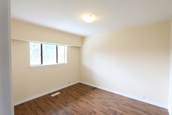 Room at 128 61 Avenue, Vancouver East