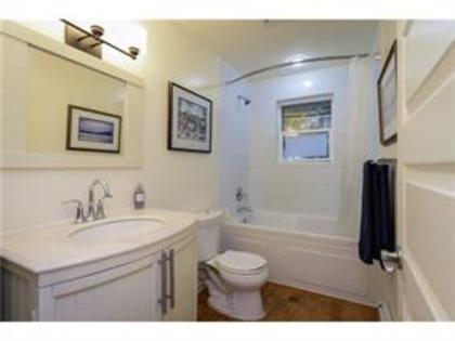 Bathroom at 828 Britannia Way, Britannia Beach, Squamish