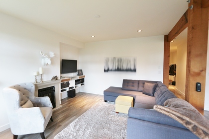 Living room at 828 Britannia Way, Britannia Beach, Squamish