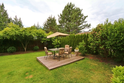 Beautiful Backyard at 828 Britannia Way, Britannia Beach, Squamish