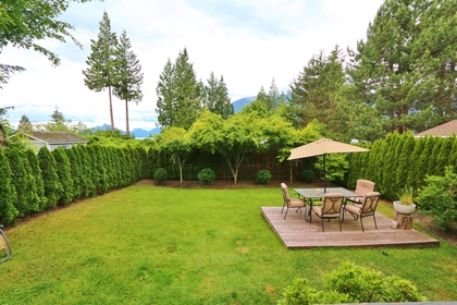 Private backyard at 828 Britannia Way, Britannia Beach, Squamish
