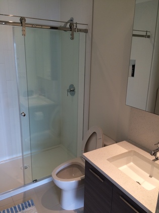 master-ensuite-bathroom at 509 - 3456 Commercial Drive, Renfrew Heights, Vancouver East