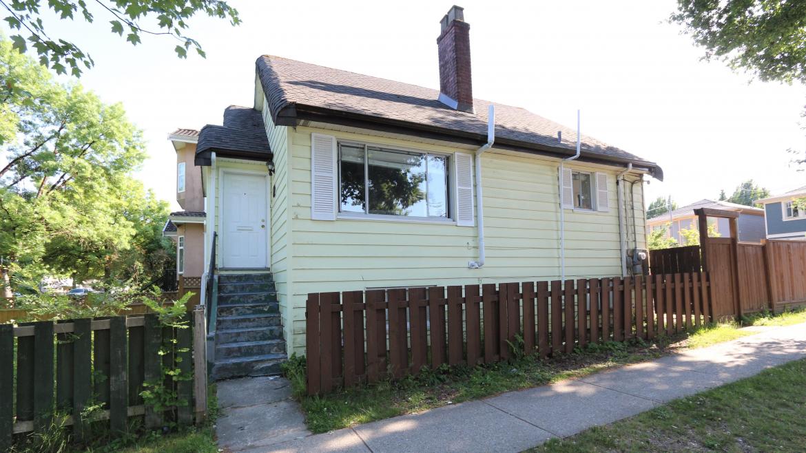 6305 St Catherines, South Vancouver, Vancouver East 