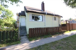 House entrance at 6305 St Catherines, South Vancouver, Vancouver East
