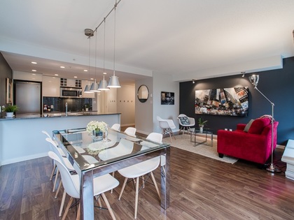 Dining / Living room open concept at 318 - 788 Hamilton St, Downtown VW, Vancouver West