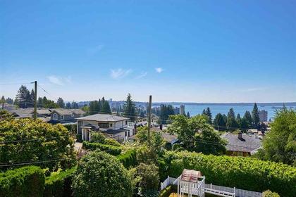 262206135-14 at 2367 Nelson Avenue, West Vancouver