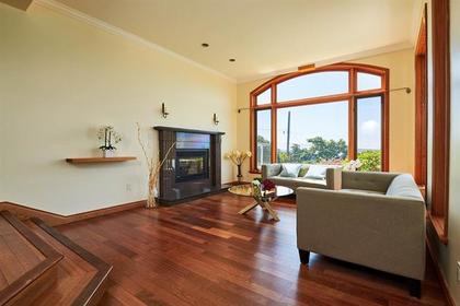 262206135-2 at 2367 Nelson Avenue, West Vancouver