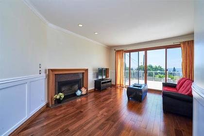 262206135-6 at 2367 Nelson Avenue, West Vancouver