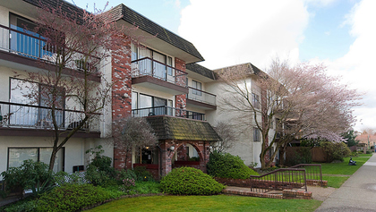 001 at 2040 Cornwall Avenue, Kitsilano, Vancouver West