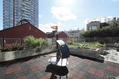 00g0g_fgn8ld93qlv_1200x900 at 1752 Ontario Street, Mount Pleasant VW, Vancouver West