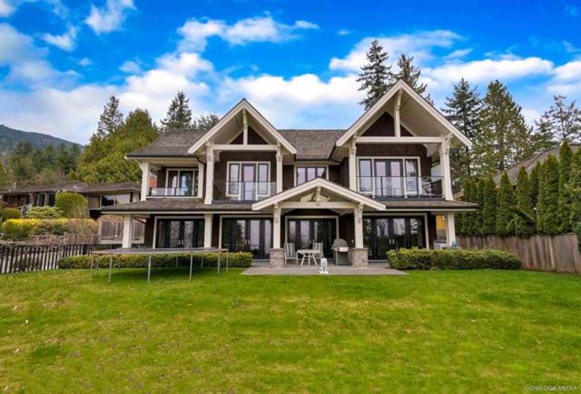 2645 Rosebery Avenue, Queens, West Vancouver 