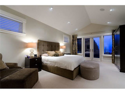 259031082-5 at 2645 Rosebery Avenue, Queens, West Vancouver