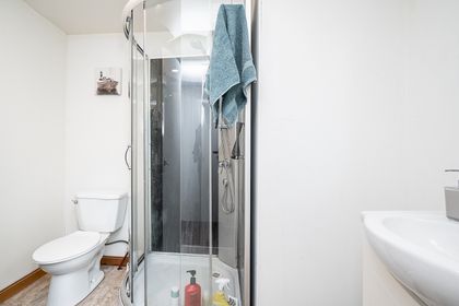 d-2 at Lower - 2485 West 13th Avenue, Kitsilano, Vancouver West