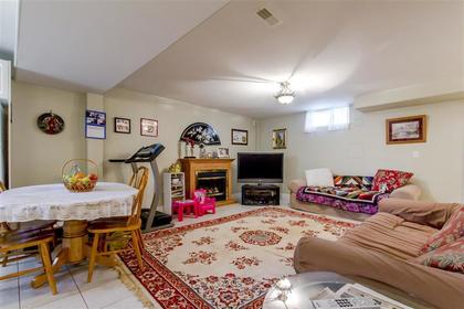 15 at 3835 Kincaid Street, Burnaby Hospital, Burnaby South