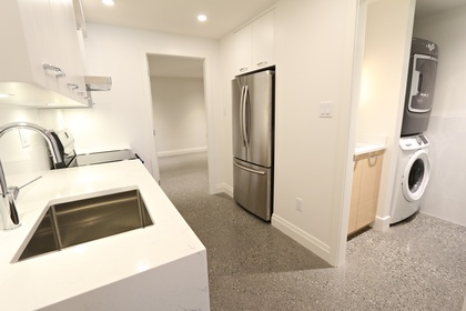 2019-01-14-122030 at Lower - 1319 E 36th Avenue, Killarney VE, Vancouver East