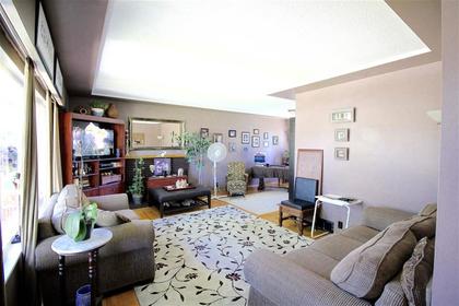 262117774-1 at 6644 Charles Street, Burnaby North