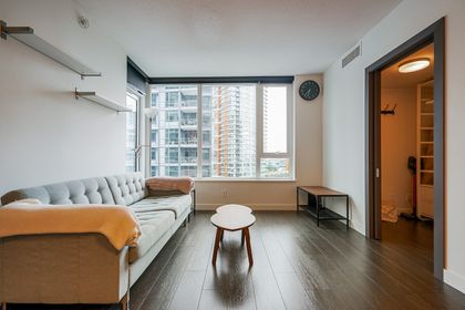 b-5 at 1107 - 68 Smithe Street, Yaletown, Vancouver West