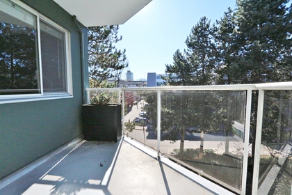 img_1047 at 510 - 1508 Mariner Walk, False Creek, Vancouver West