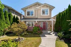 262311025 at 2052 Jones Avenue, Central Lonsdale, North Vancouver