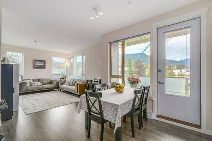 00z0z_cvntunb8lbk_1200x900 at 418 - 2665 Mountain Highway, Lynn Valley, North Vancouver