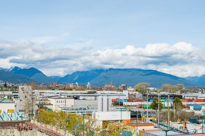 p-3 at 513 - 384 E 1st Street, Mount Pleasant VE, Vancouver East