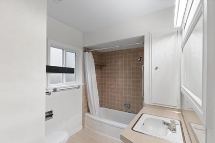 e-4 at 1280 West 46th Avenue, Kerrisdale, Vancouver West